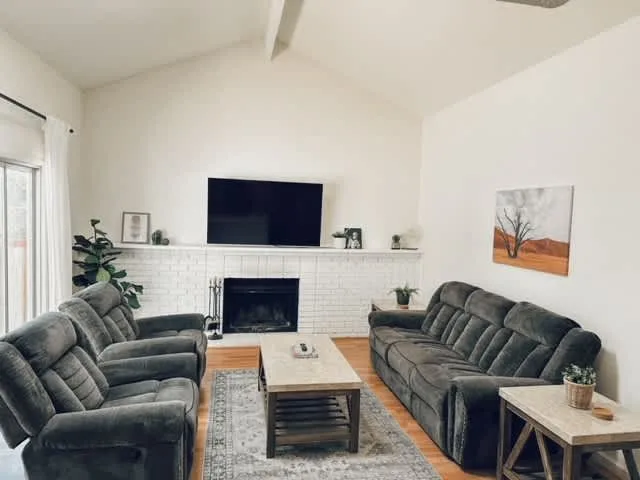 Reno 4BR Home · Near Events Center, Patio & Yard