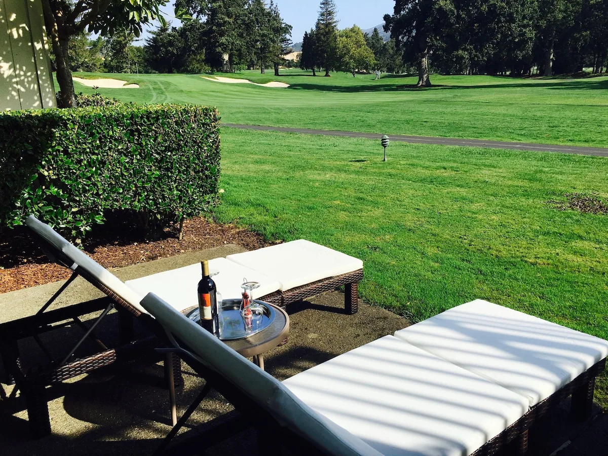 Luxury Napa Getaway | Golf Views + King Bed