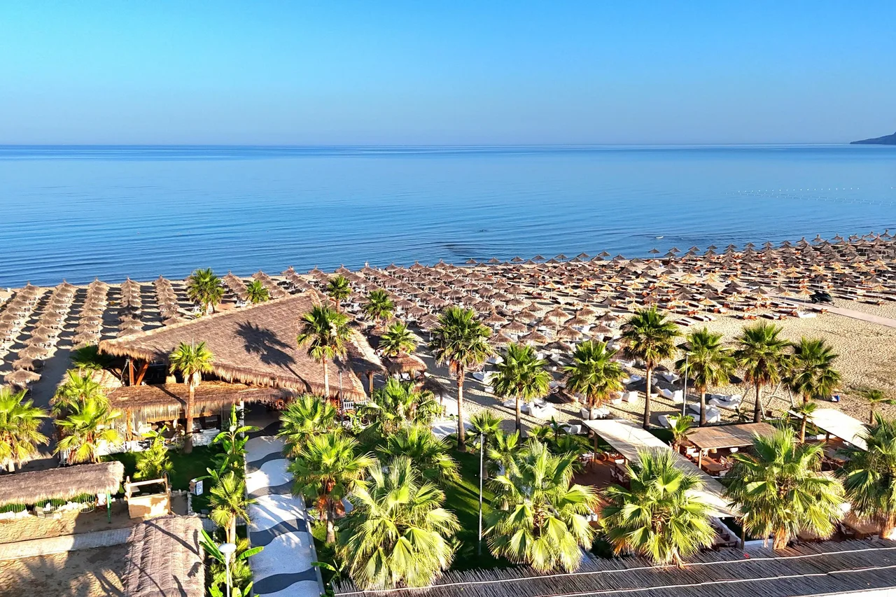 Modern Villas in Perla Resort 221