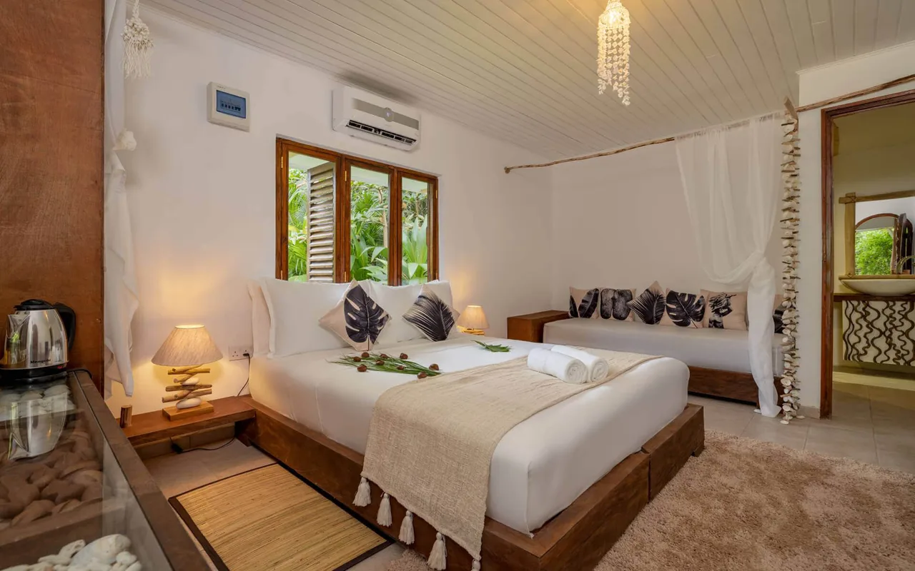 Warm Creole Styled Room With Tropical Flowers