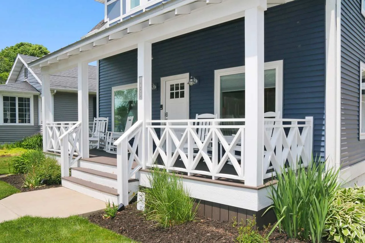 1 Block to South Beach | Walk Downtown | Cozy 6 BR
