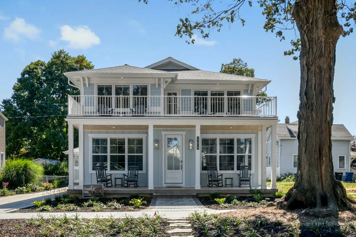 Lux Beach Home, Lake Views, Gas Fire Pit
