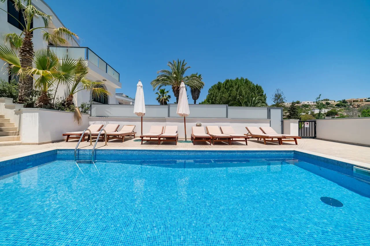 Private Pool Villa Near Valletta in Malta