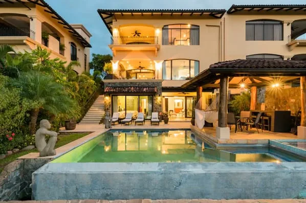 Ocean View Four Bedroom Villa in San Jose