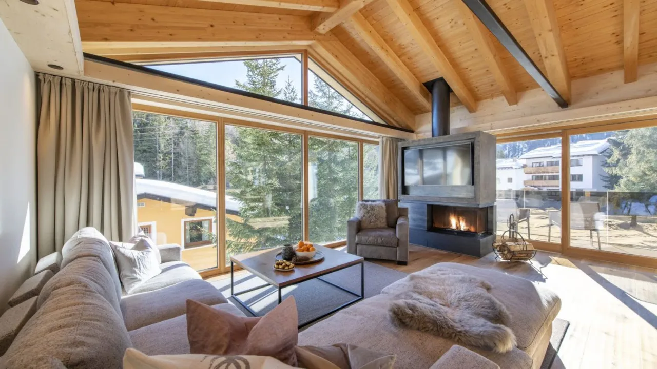 Luxurious Chalet With Slope Access