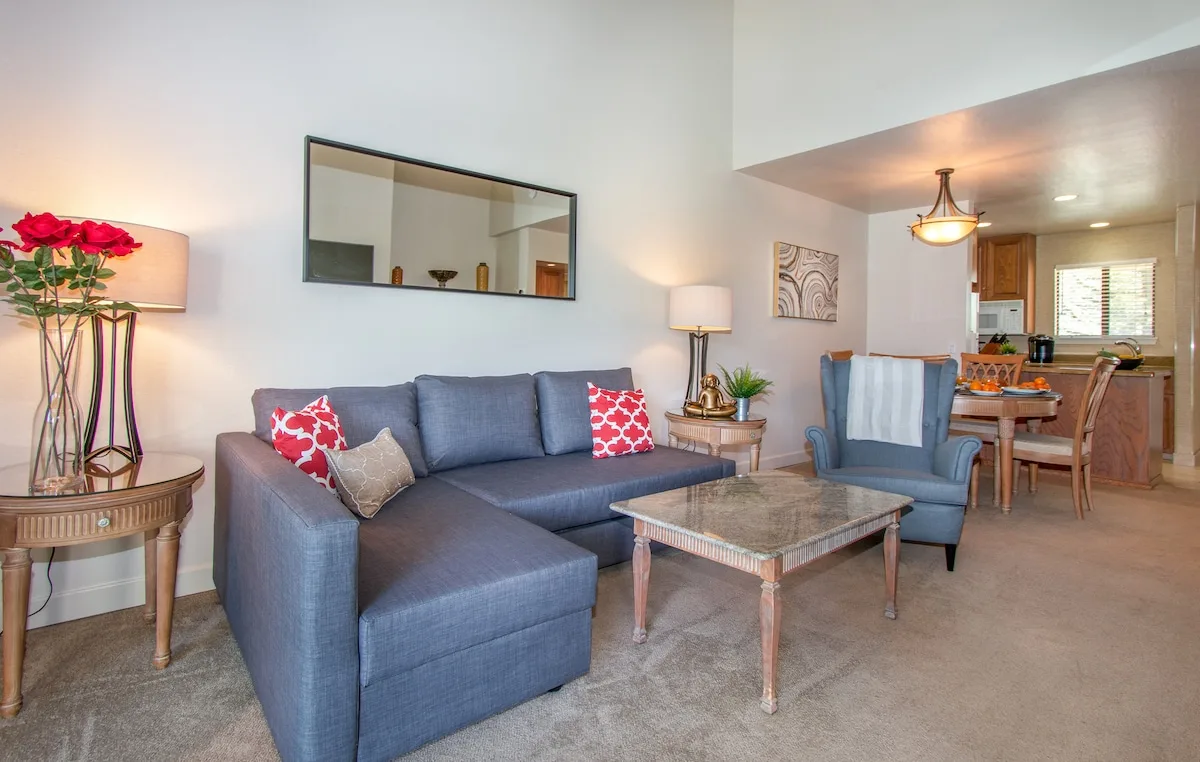 Luxury Napa Condo | Golf Views & Prime Location