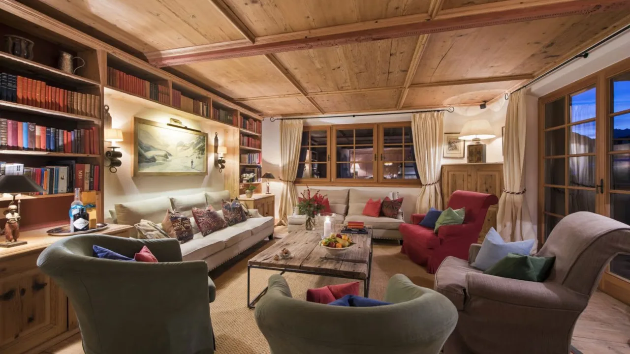 Spacious Alpine Retreat With Spa Access