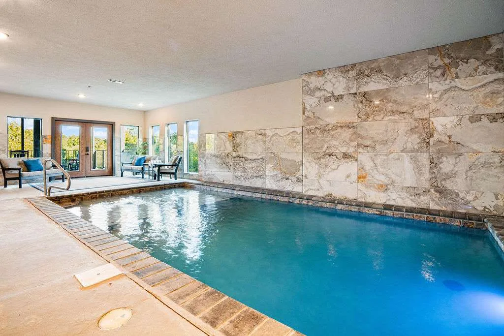 Mountain View Six Bedroom Villa in Smoky Mountains