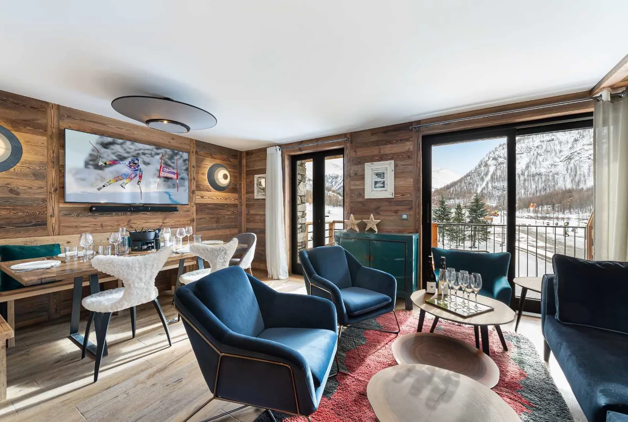 Scenic Alpine Apartment Designed For Comfort