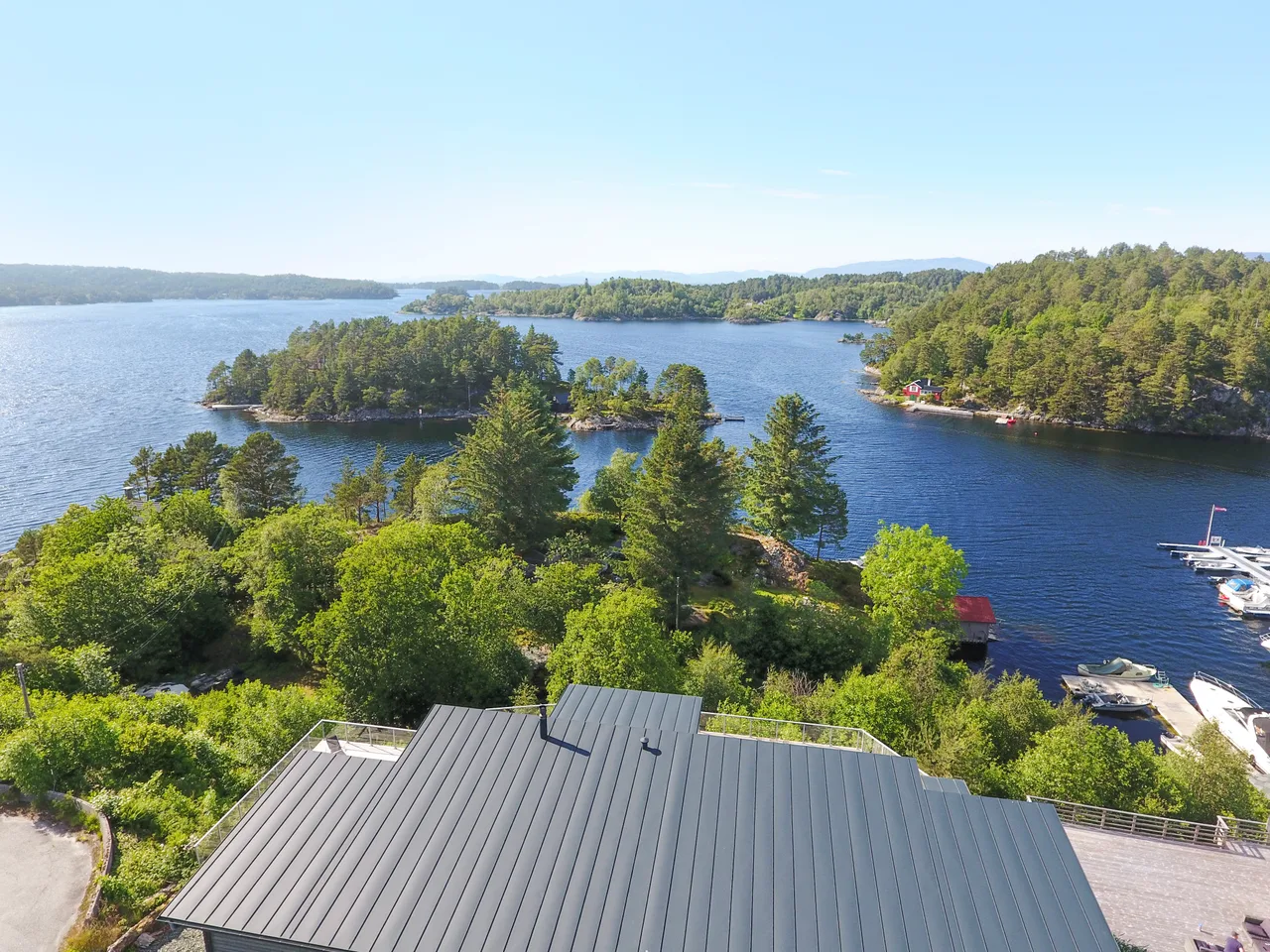 Modern Spectacular Water View Relaxation Hiking Cycling Fishing Optional Boat
