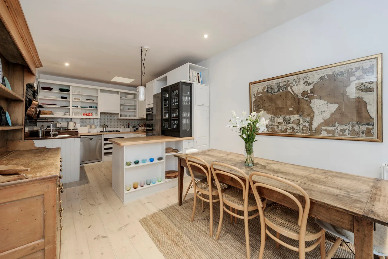 Charming Mews Retreat in South Kensington